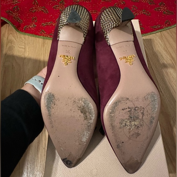 Like New! Prada kitten heel pumps (burgundy) size 36 - Picture 4 of 7